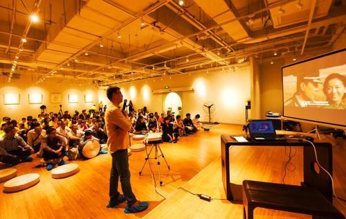 家心目影院在东莞启动,视障人士可以来此听电影