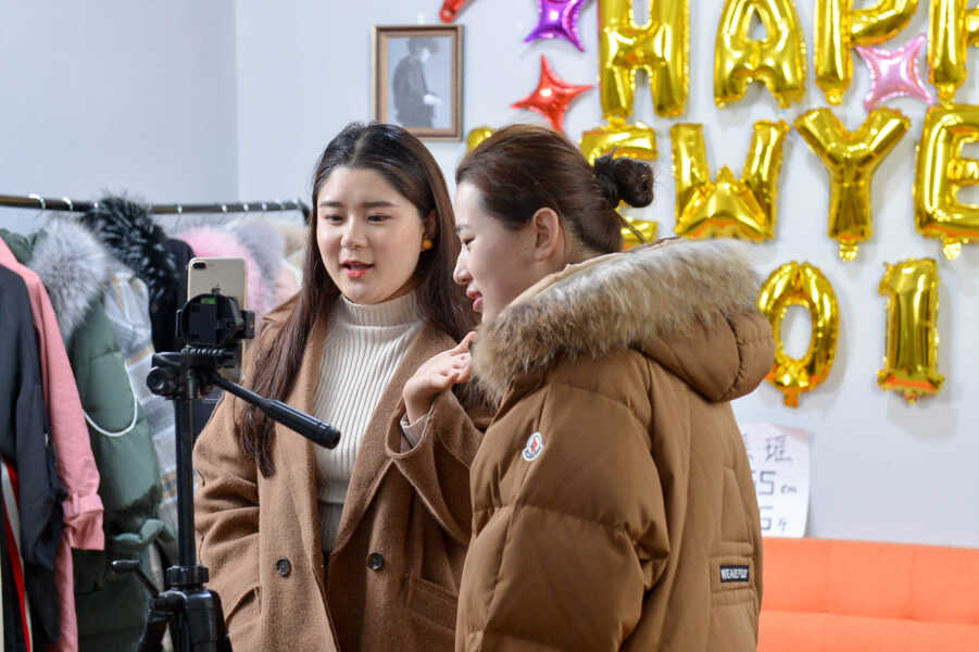 大码模特平均体重140斤 没大长腿依然健康自信