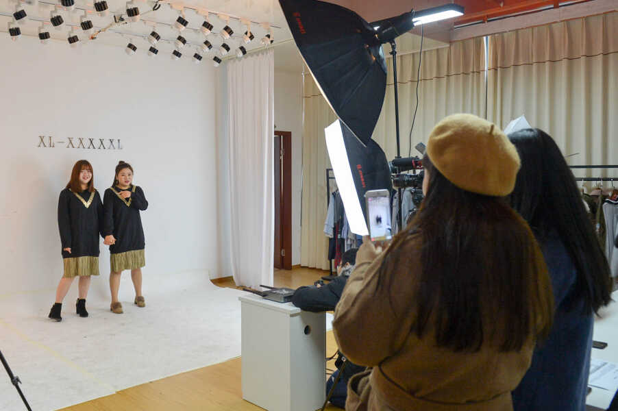 大码模特平均体重140斤 没大长腿依然健康自信