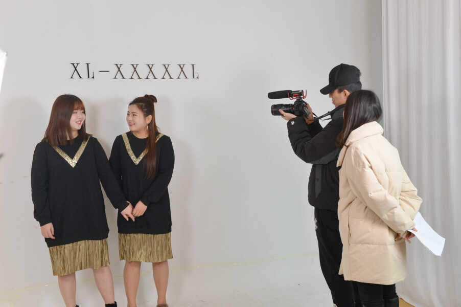 大码模特平均体重140斤 没大长腿依然健康自信