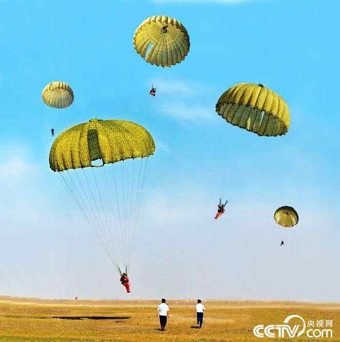 8大类140多个科目 揭秘航天员是怎么养成的