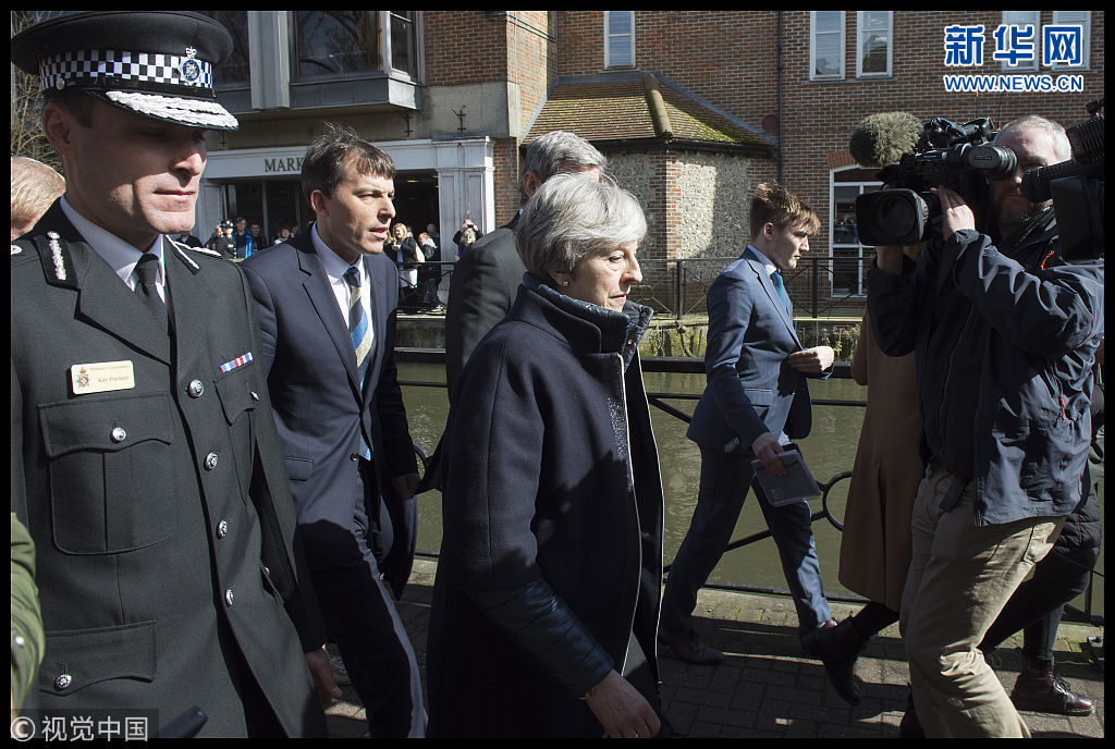 英国首相特雷莎·梅访问俄前双面间谍中毒案发现场