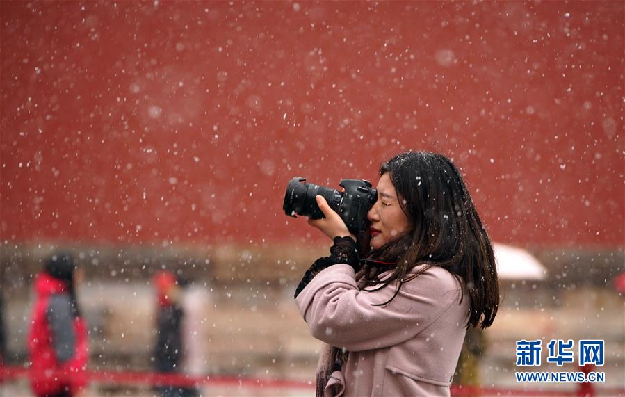 终于等到你！北京迎来春雪 