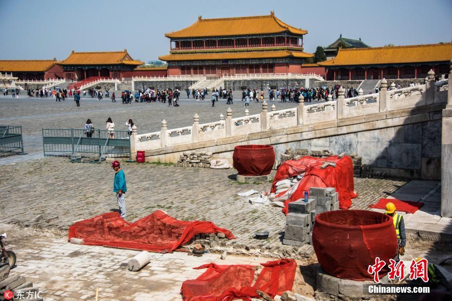 北京故宫修缮进行时 开始对破损地面动“手术”
