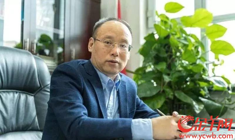 张培峰(乌鲁木齐市委宣传部副部长,乌鲁木齐晚报社党委书记,总编辑)