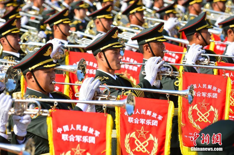 探访中国人民解放军联合军乐团国庆阅兵训练