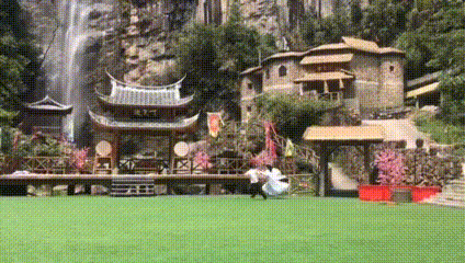 矫若游龙激情演绎仙女下凡,在空中翩翩起舞升级版