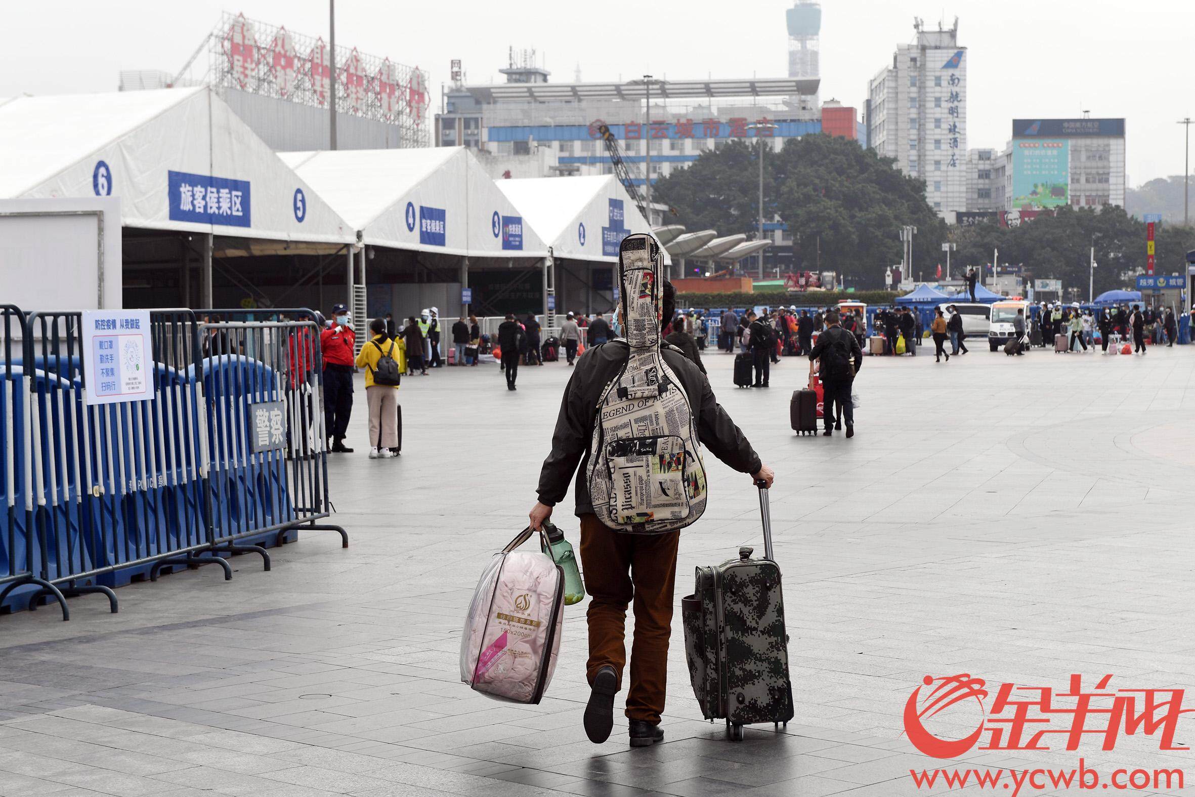 春运首日广州火车站人流量不多