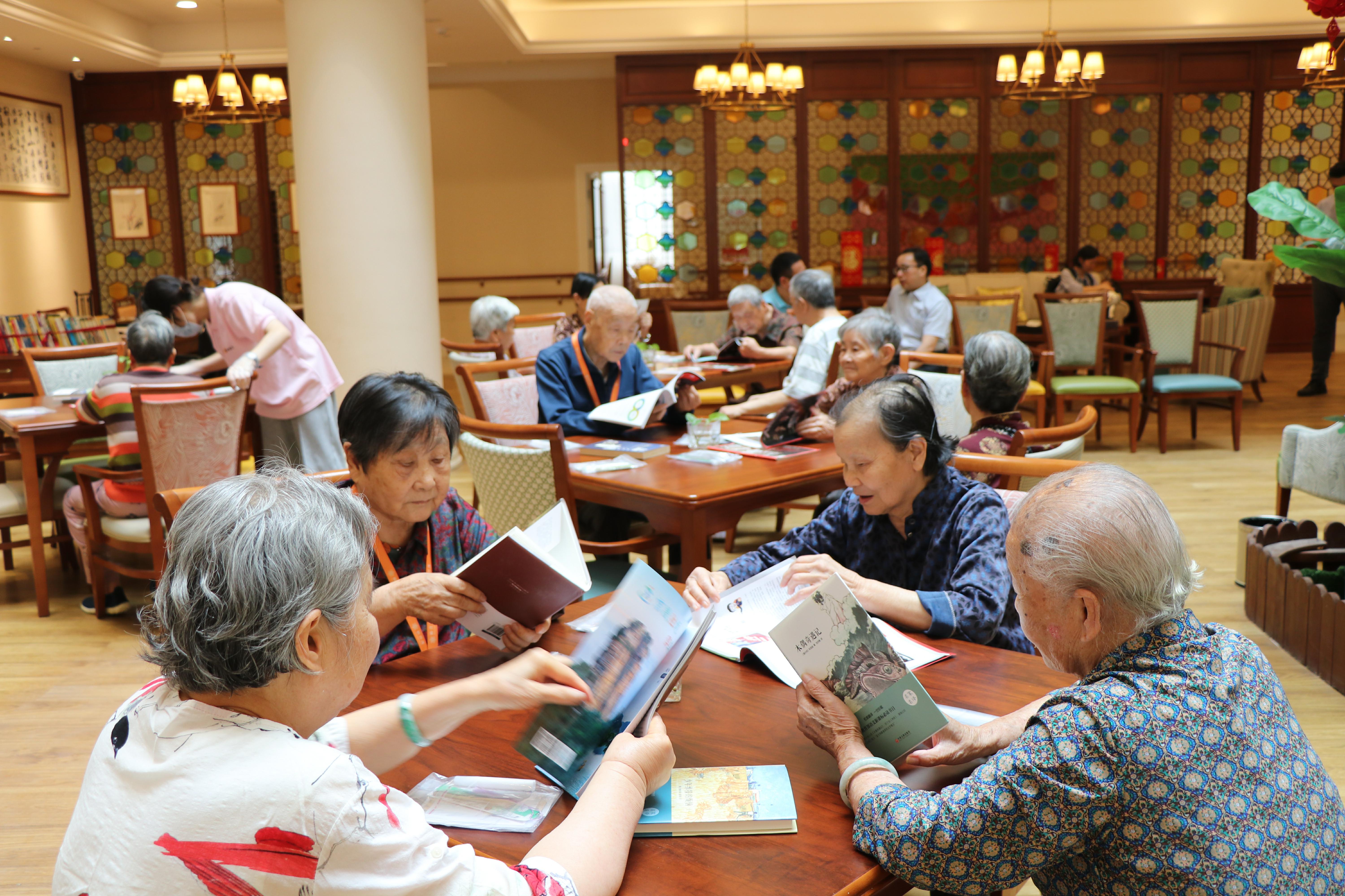 打造独具中国智慧的"老有所养,椿萱茂开启健康养老新生活