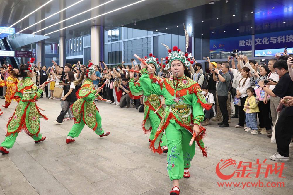 广东地方特色品牌齐聚文博会，文旅融合聚起“百千万工程”澎湃动力