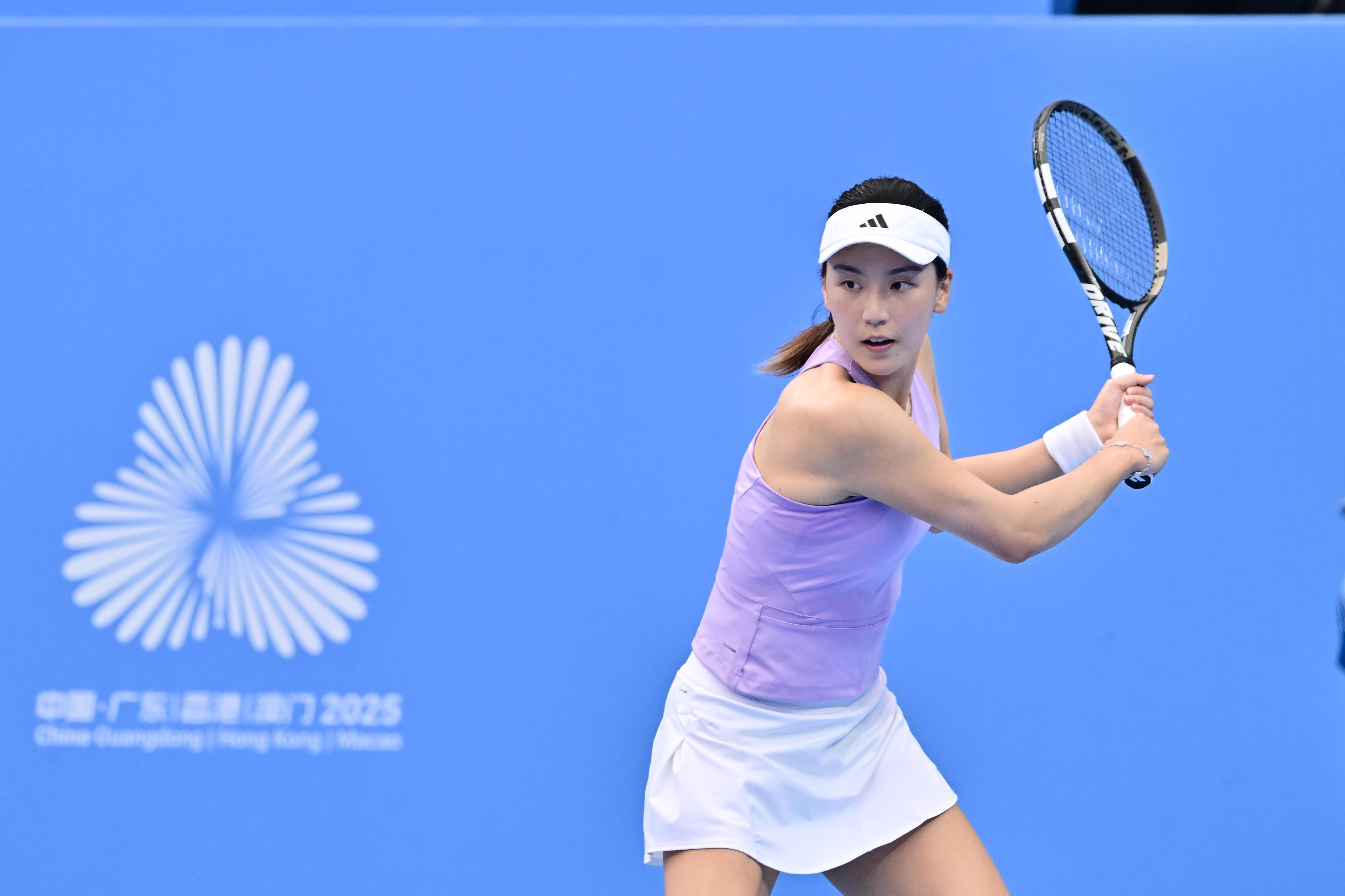 十五运会网球单打首轮，王欣瑜首战速胜