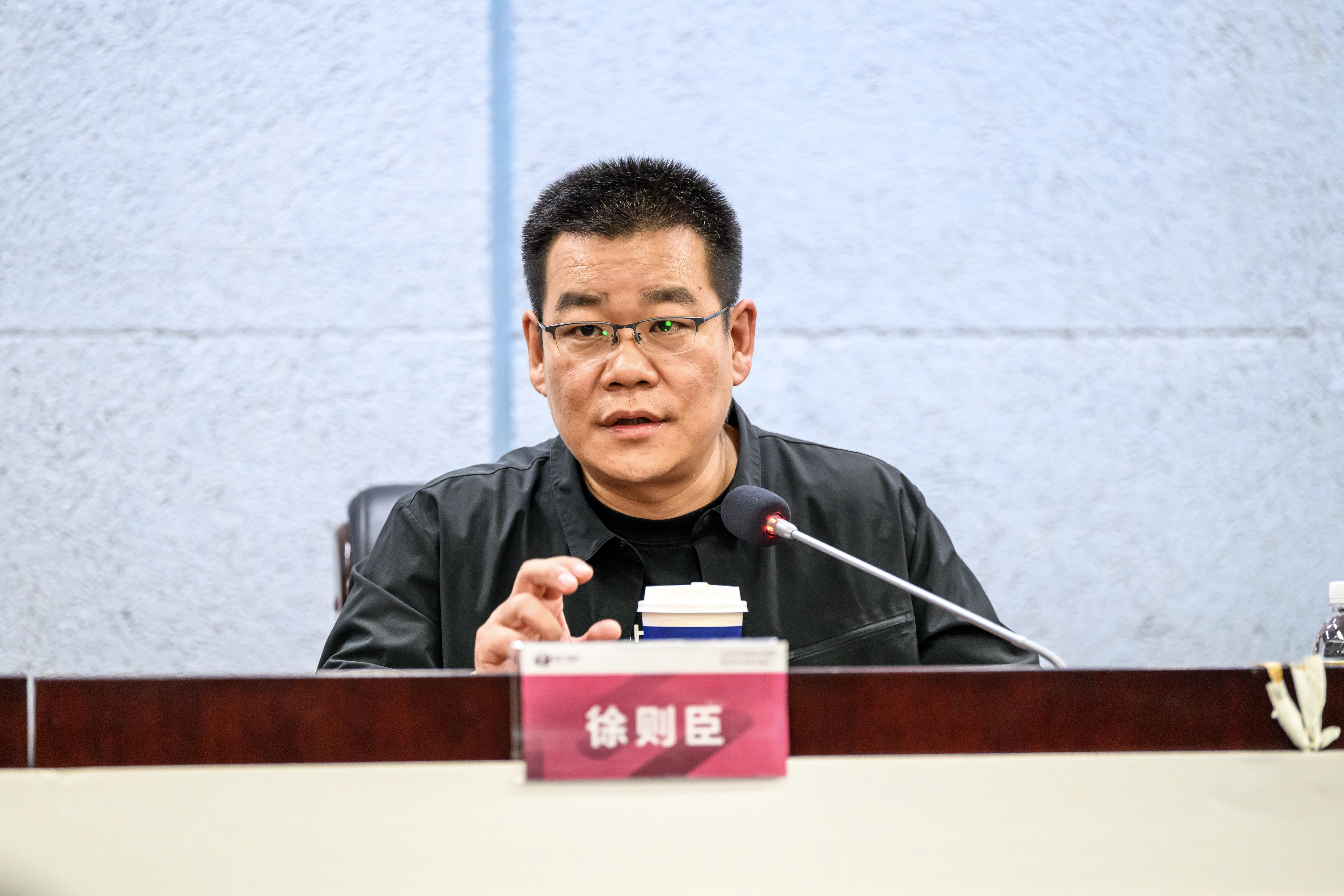 徐则臣携《我要从南走到北》做客南国书香节：一个苏北少年如何从故乡“往世界