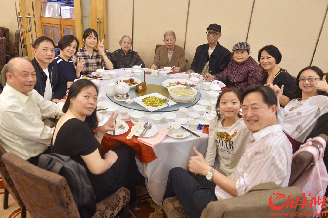 闔家團圓老廣年夜飯越食越多