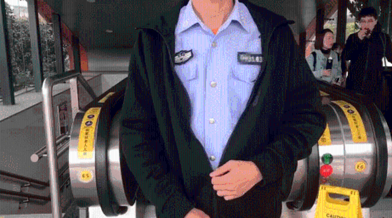 警察的热血勇敢与坚韧哪怕只有只言片语关于他们的介绍作为便衣刑警