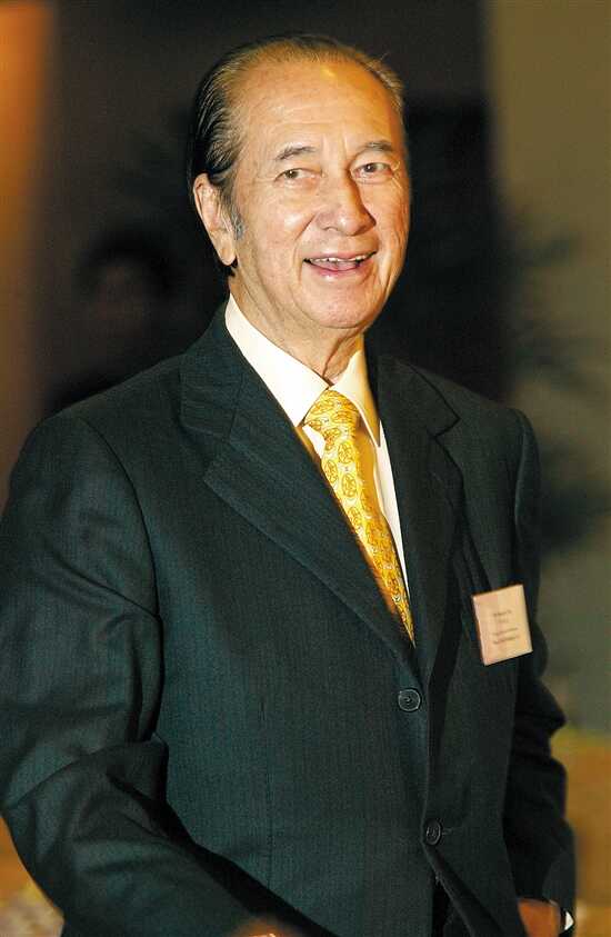 何鸿燊98年传奇人生谢幕