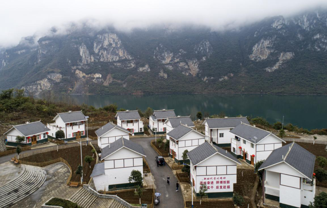 化屋村:一针一线绣幸福