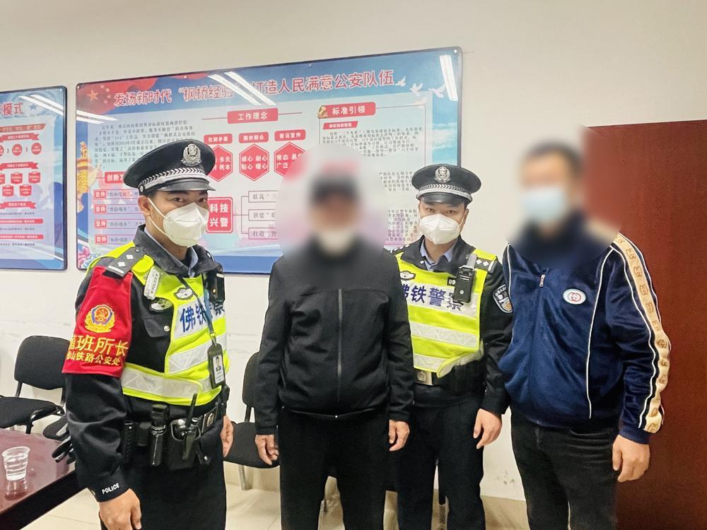 七旬老人辦臨時身份證乘車遭民警婉拒原因竟然是