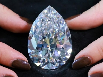  “史上最大白钻”将拍卖 预估价高达1.9亿元