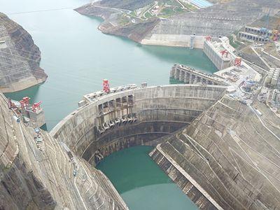  白鹤滩水电站16台百万千瓦机组全部安装完成