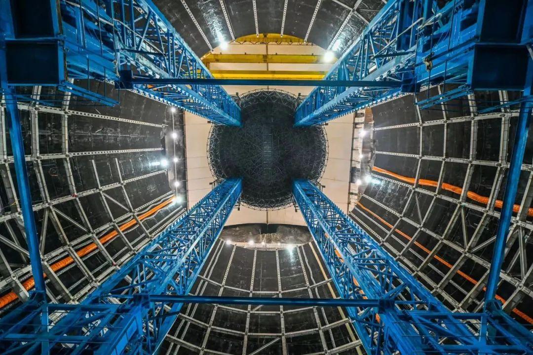 沐鸣2注册登录地下700米！江门中微子实验巨型“变形金刚塔”已建成