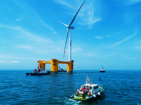 国内首台深远海浮式风电装备“扶摇号”落户湛江