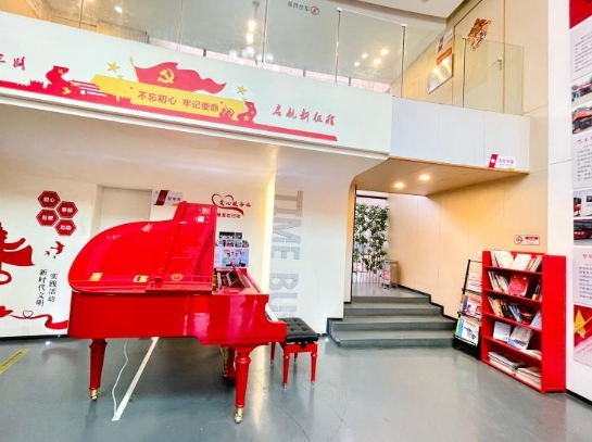  公交站变身音乐厅！广州首个“红色音乐站台”亮相