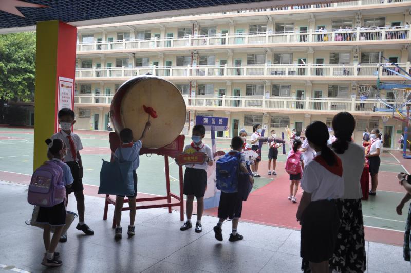 广州桂花岗小学图片