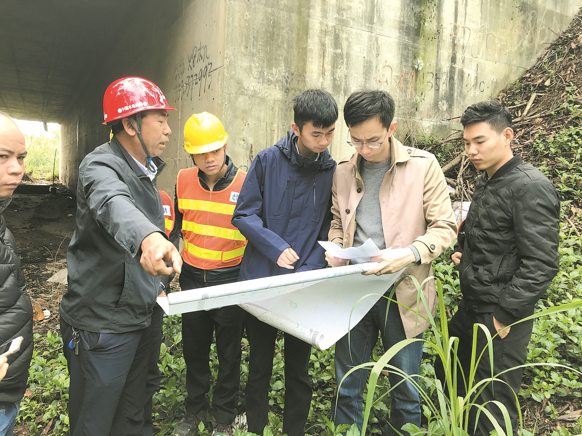 【奋斗者·正青春】全国"人民满意的公务员"姚涛:治水尖兵还茅洲河岸