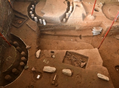河南黃山遺址發現6000多年前糧倉群