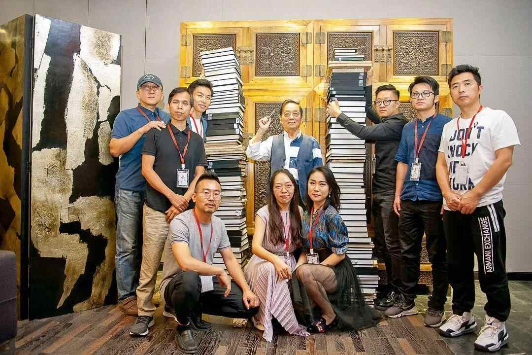 固若金汤——周建萍眼中的韩美林