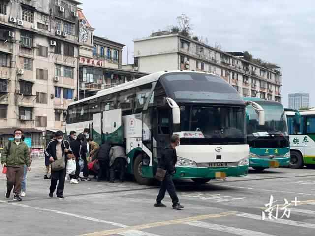 省汽车客运站。