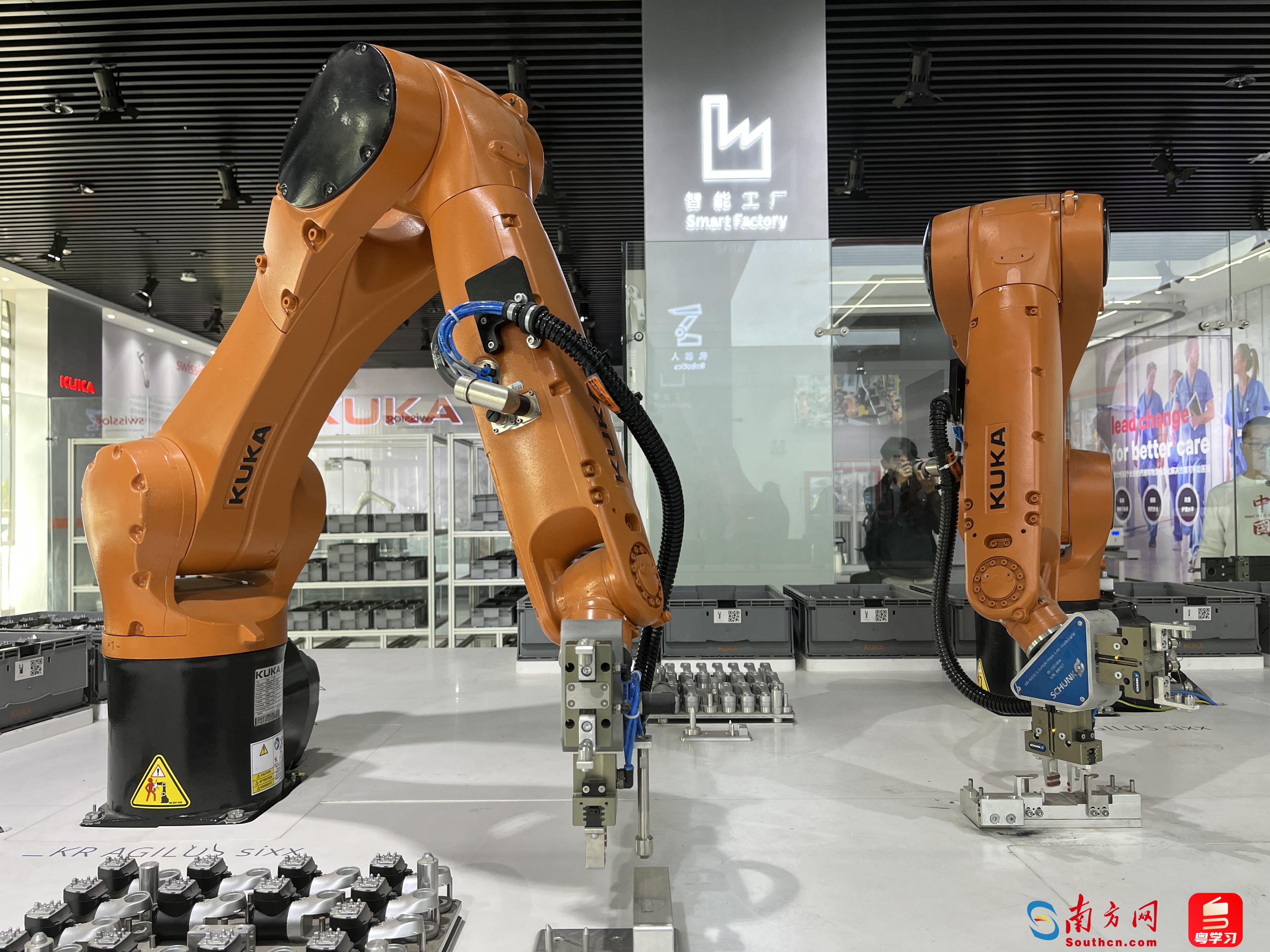 库卡生产重载机器人的全自动化产线演示。