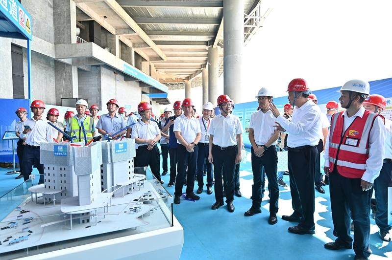 芒果体育广州市房屋建筑工程施工“安全生产月”和“安全生产广州行”活动启动仪式举行(图2)