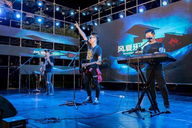 与市民零距离，深圳“城市街头艺术节”添彩文博会