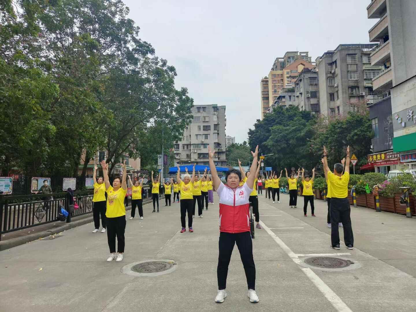 南宁市江南区首批便江南体育平台 - 官方正版竞彩APP注册即送88元专业足球篮球投注平台民街区温情亮相