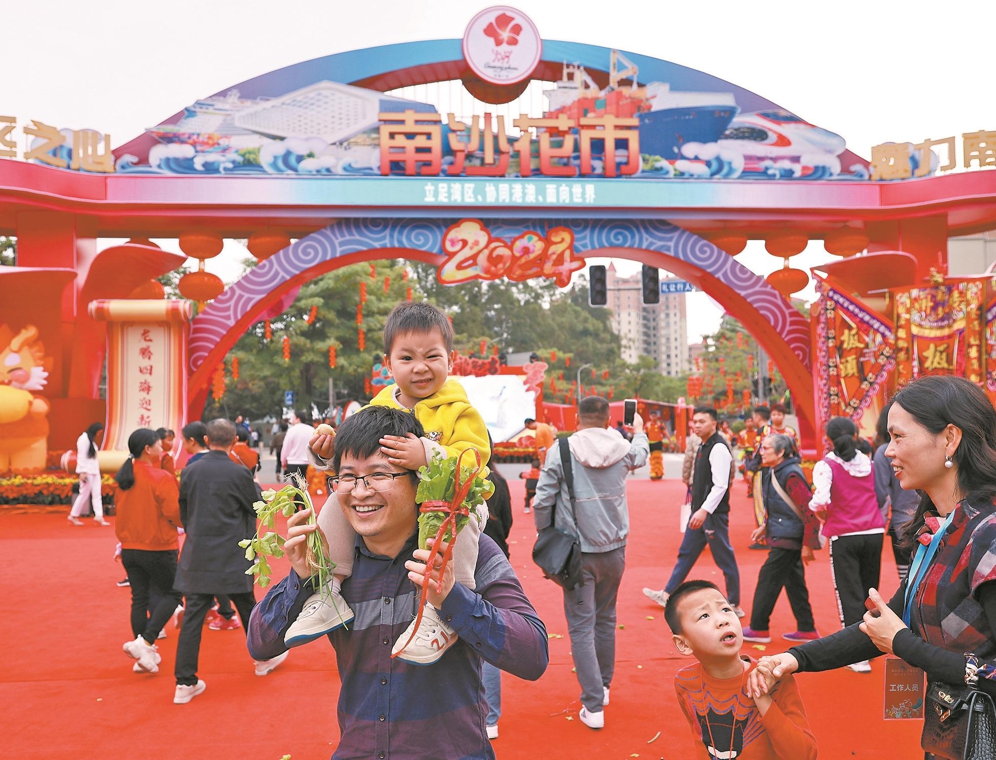 “模式新、精彩多、年味浓” 广州南沙花市热闹开张