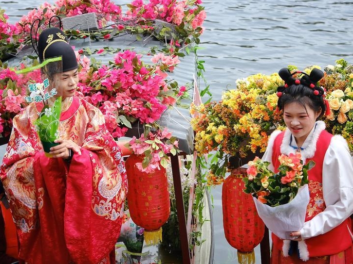 开门红！28万名街坊“打卡”广州荔湾花市