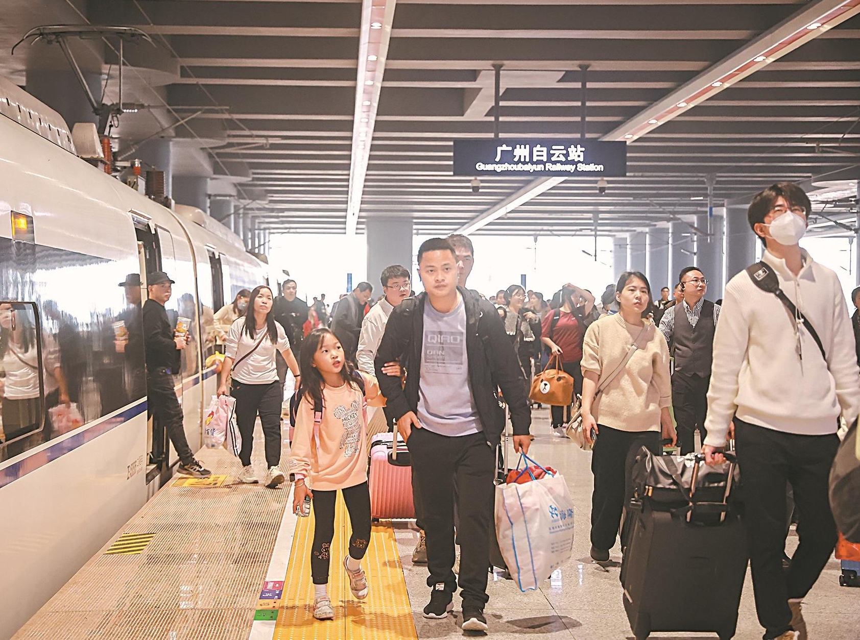春运过半，广东累计发送旅客超6500万人次
