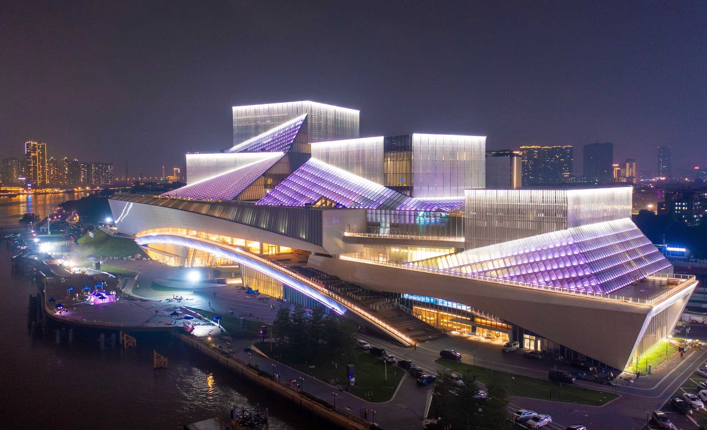 王绍强：广东美术馆白鹅潭馆区，空前体量带来更多的挑战与机遇|探馆专访·美术篇