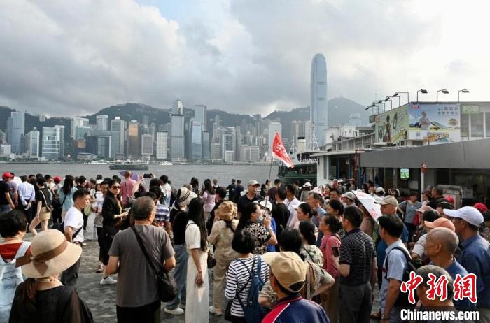 香港加强口岸与交通运输安排