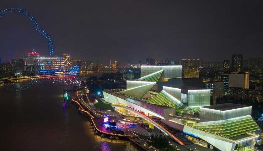 现场直击｜从岭南向世界：白鹅潭大湾区艺术中心在美丽夜色中正式启用