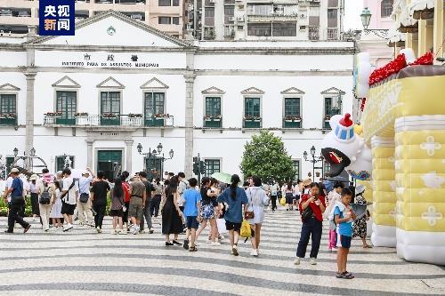 暑期澳门旅游热持续升温