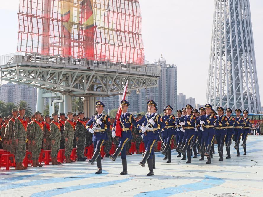   Nearly 1000 children of Yangcheng are on the journey! Guangzhou held a farewell ceremony for new recruits in the autumn of 2024