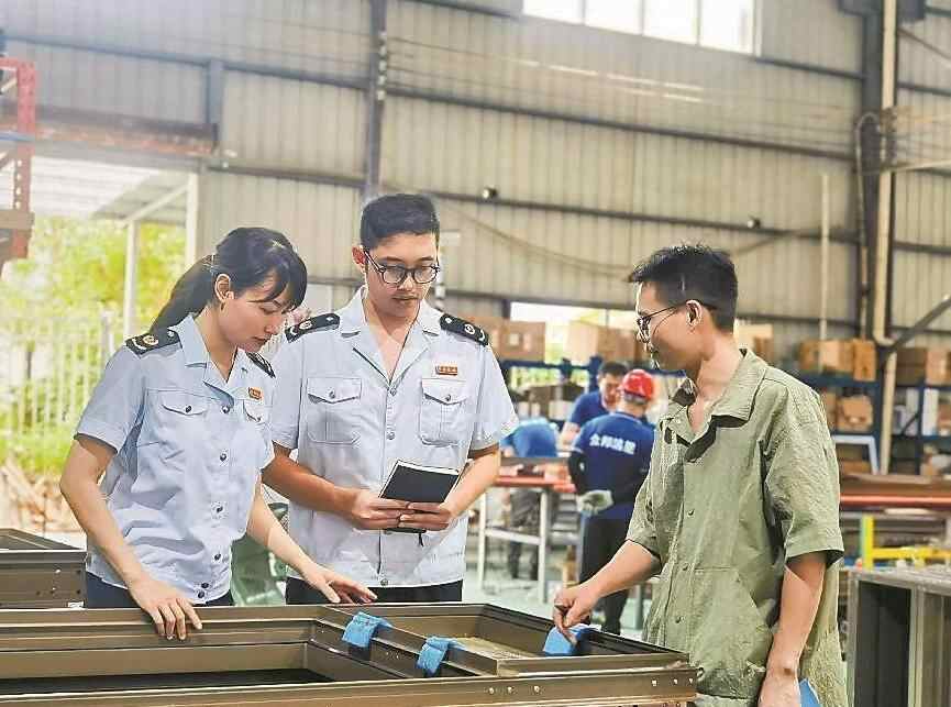 佛山税务：“春雨润苗”用心浇灌 赋能小微企业发展 