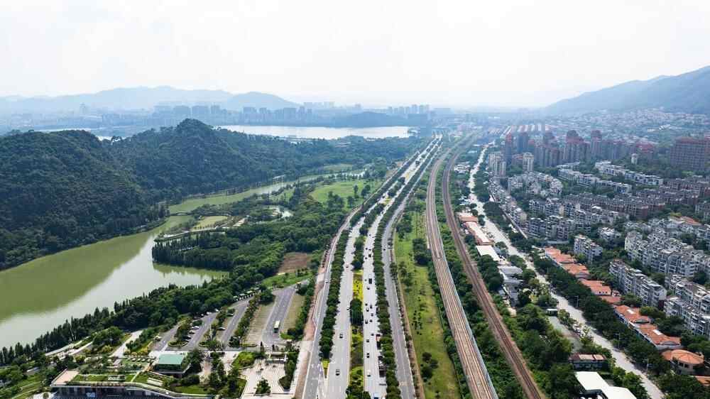 肇庆大道：赋能粤港澳大湾区枢纽门户｜我们走在大道上 