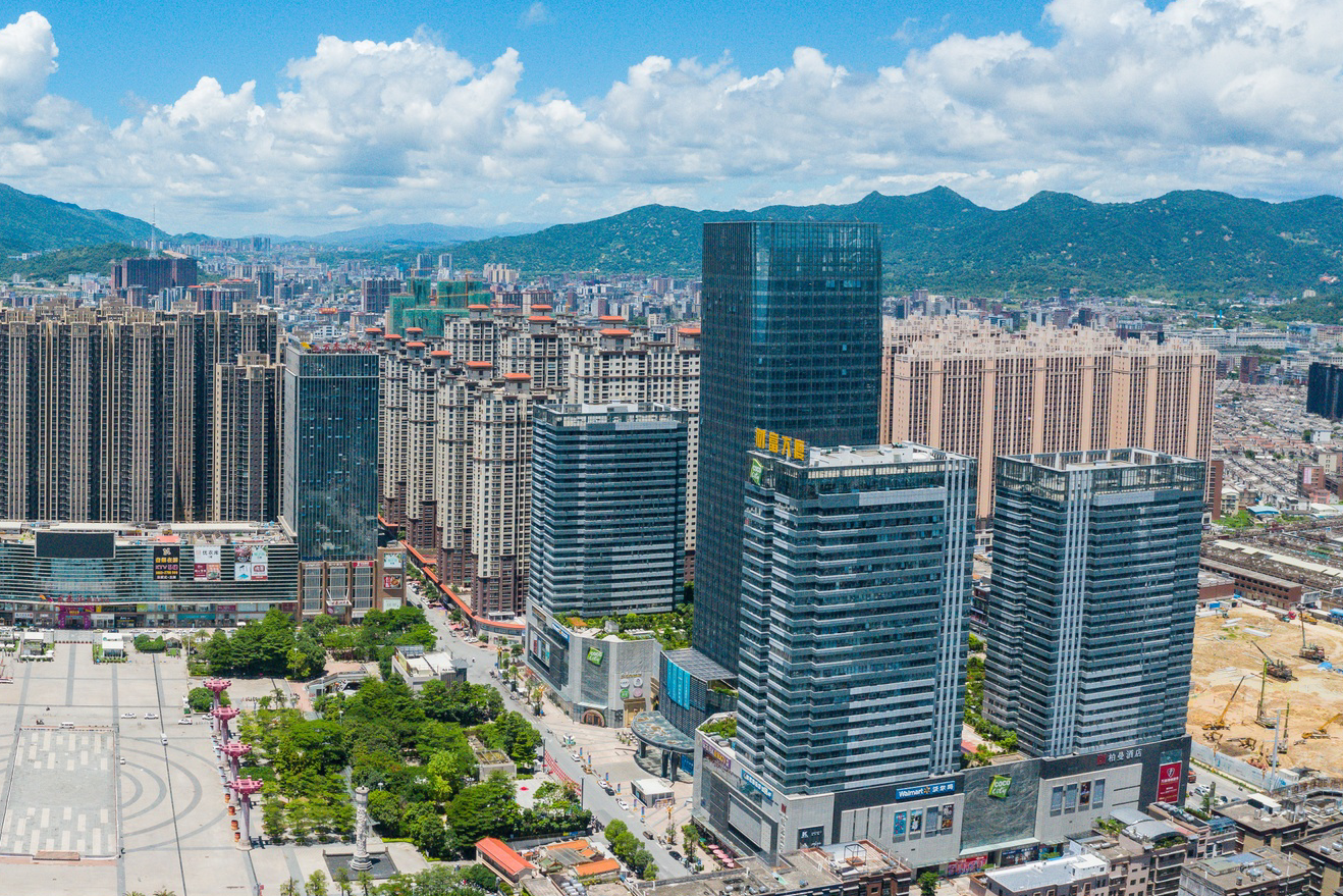 揭阳普宁：奋进“百千万” 全力创百强<br> 