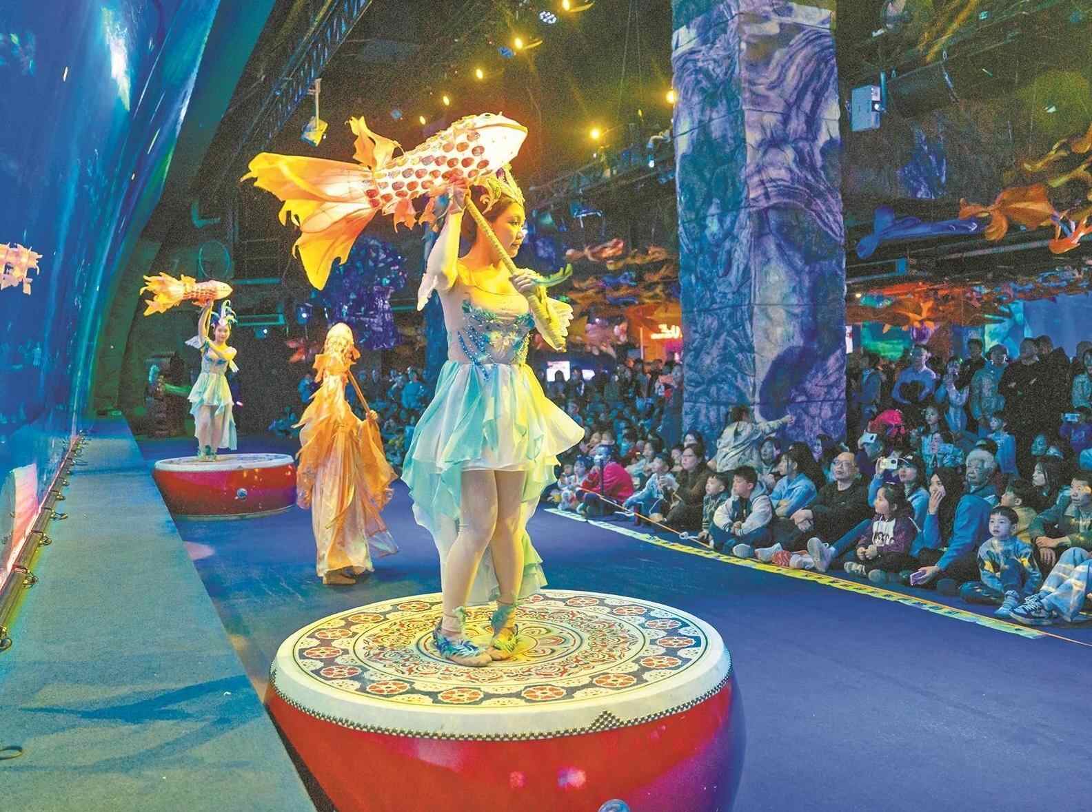 假期首日接待游客破百万 广东春节游“粤来粤有味”