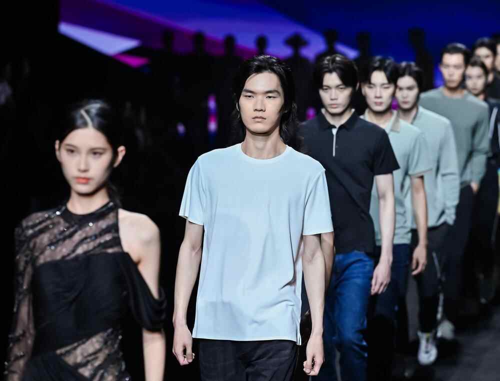 广州和中山共同努力解释时尚并开设明智的制造