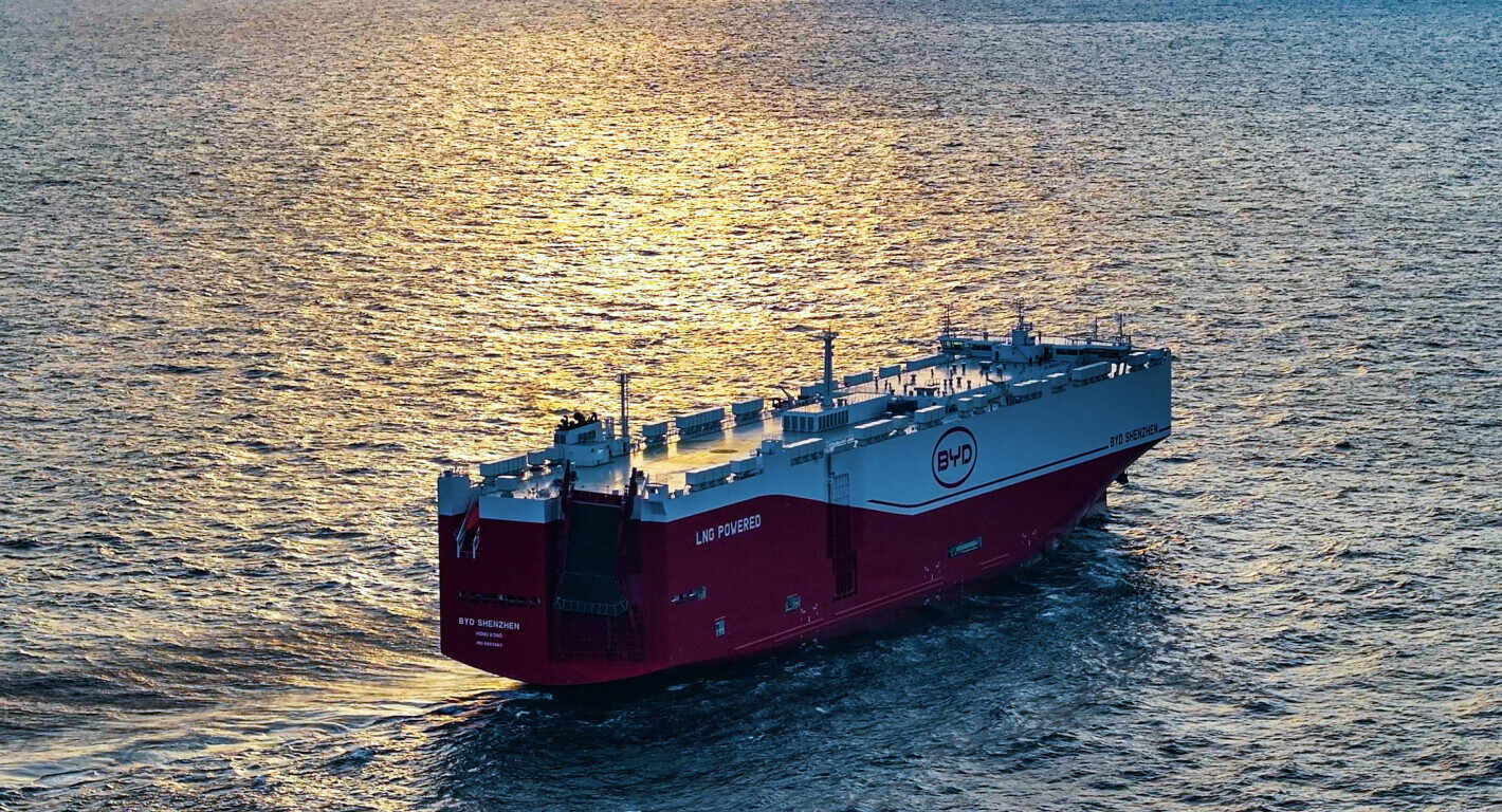 越过关税的“风暴”：中国的对外贸易突破背后