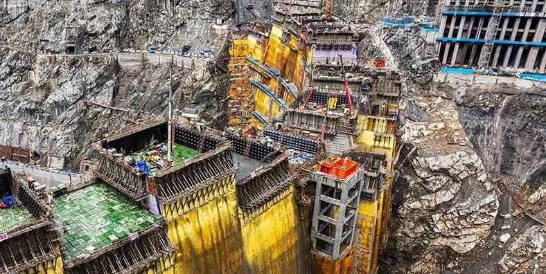  四川白玉：叶巴滩水电站建设有序推进